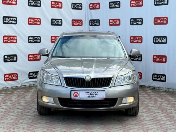 Skoda Octavia II (A5) Рестайлинг с пробегом 2009 года, цена 649 990 рублей, 213800 км, лифтбек, Автокод Объявления