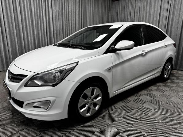 Hyundai Solaris I Рестайлинг с пробегом 2016 года, цена 850 000 рублей, 255517 км, седан, Автокод Объявления