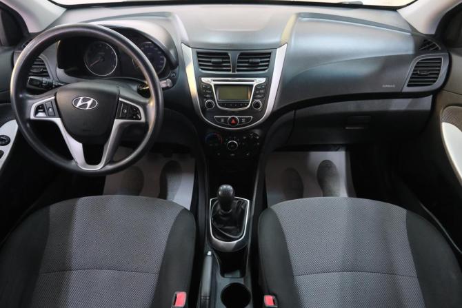 Hyundai Solaris I с пробегом 2013 года, цена 849 000 рублей, 165000 км, седан, Автокод Объявления