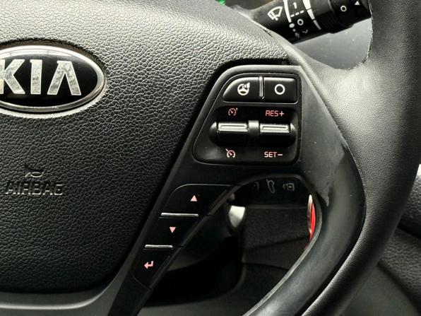 Kia Ceed II с пробегом 2013 года, цена 1 119 000 рублей, 130103 км, хэтчбек, Автокод Объявления