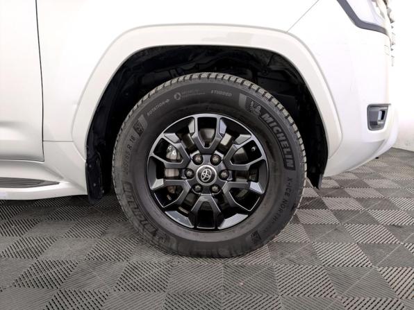 Toyota Land Cruiser 300 Series с пробегом 2021 года, цена 9 500 000 рублей, 52262 км, внедорожник, Автокод Объявления