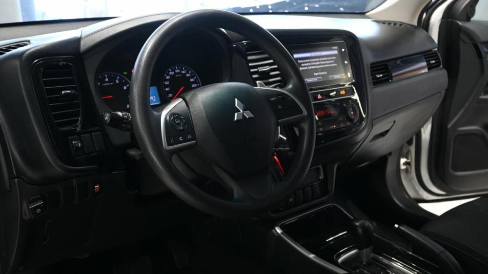 Mitsubishi Outlander III Рестайлинг 3 Уфа  - изображение 6