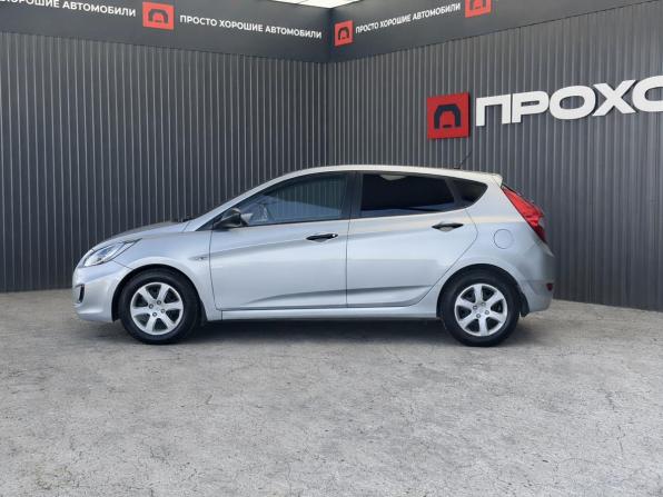 Hyundai Solaris I с пробегом 2012 года, цена 997 000 рублей, 90944 км, хэтчбек, Автокод Объявления