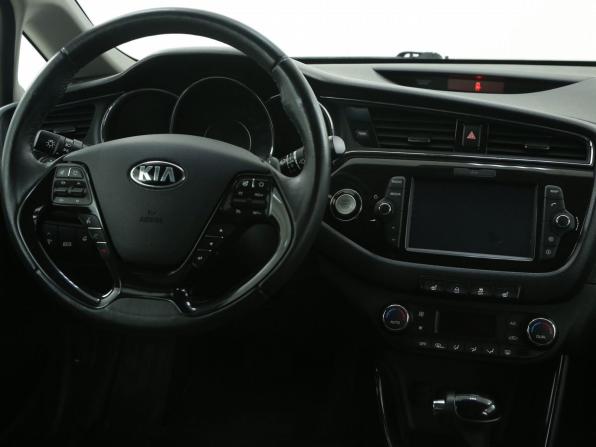 Kia Ceed II Рестайлинг с пробегом 2018 года, цена 1 515 000 рублей, 57000 км, универсал, Автокод Объявления