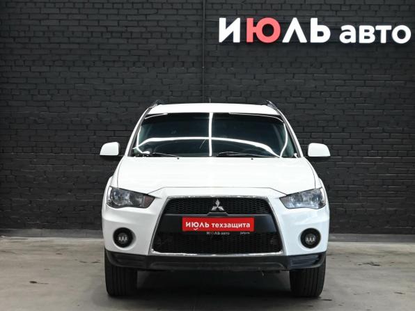 Mitsubishi Outlander II Рестайлинг с пробегом 2010 года, цена 1 050 000 рублей, 278250 км, внедорожник, Автокод Объявления