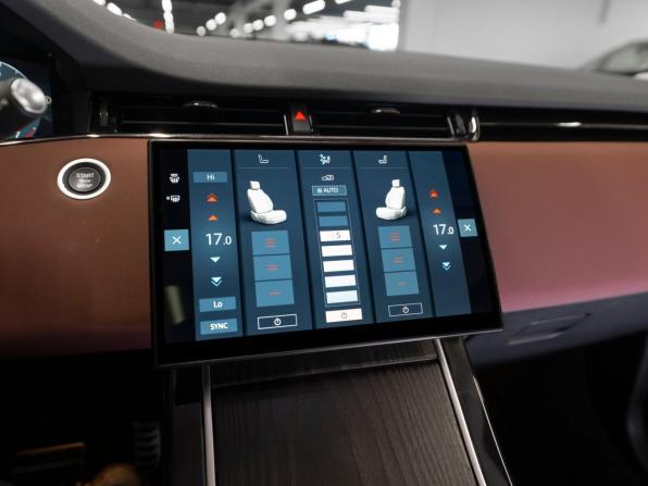 Land Rover Range Rover Evoque II Рестайлинг с пробегом 2025 года, цена 5 580 000 рублей, 50 км, внедорожник, Автокод Объявления