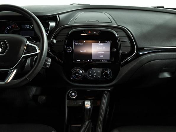 Renault Kaptur I Рестайлинг с пробегом 2021 года, цена 1 749 700 рублей, 52132 км, внедорожник, Автокод Объявления