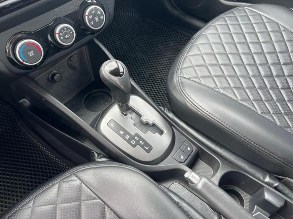 Kia Rio III с пробегом 2015 года, цена 895 000 рублей, 235664 км, седан, Автокод Объявления
