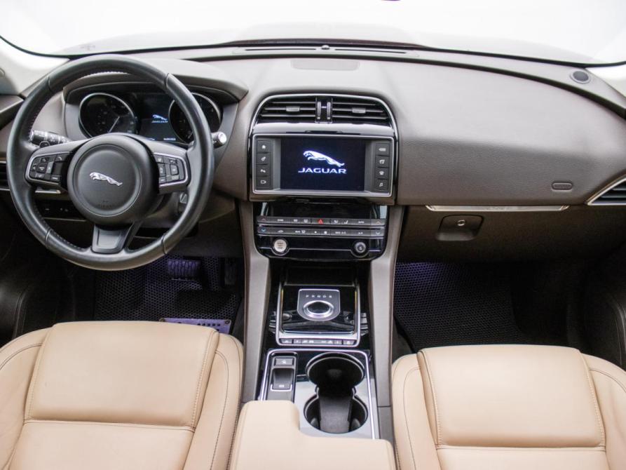 Jaguar F-Pace I Москва  - изображение 13
