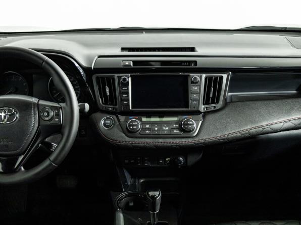 Toyota RAV4 IV (XA40) Рестайлинг с пробегом 2019 года, цена 2 259 700 рублей, 84904 км, внедорожник, Автокод Объявления
