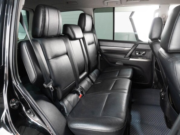 Mitsubishi Pajero IV с пробегом 2011 года, цена 2 399 000 рублей, 191610 км, внедорожник, Автокод Объявления