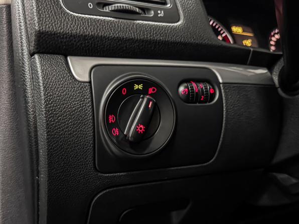 Volkswagen Jetta V с пробегом 2010 года, цена 749 000 рублей, 168419 км, седан, Автокод Объявления