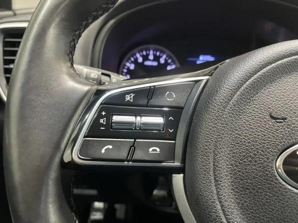Kia Sportage IV Рестайлинг с пробегом 2021 года, цена 2 295 000 рублей, 107000 км, внедорожник, Автокод Объявления