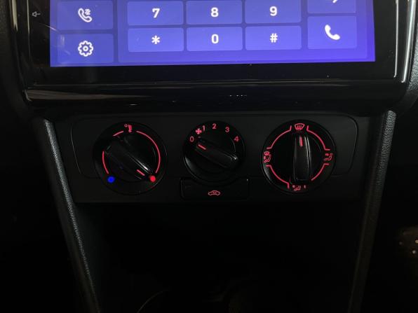 Volkswagen Polo V Рестайлинг с пробегом 2020 года, цена 868 000 рублей, 115000 км, седан, Автокод Объявления