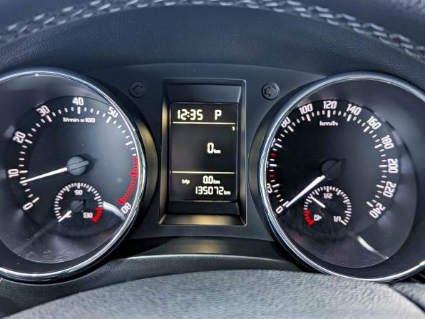 Skoda Yeti I с пробегом 2012 года, цена 799 000 рублей, 135072 км, внедорожник, Автокод Объявления