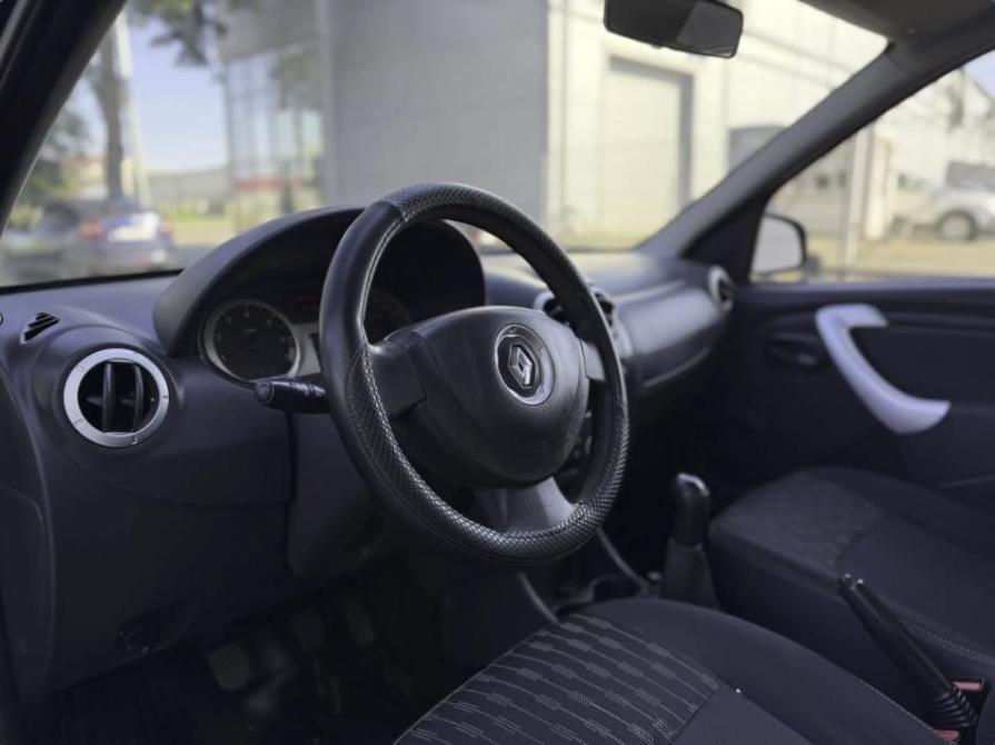 Renault Logan I Рестайлинг Ставрополь  - изображение 10