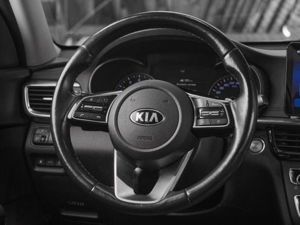 Kia Optima IV Рестайлинг с пробегом 2018 года, цена 1 449 000 рублей, 134300 км, седан, Автокод Объявления