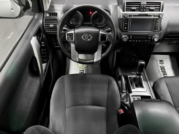 Toyota Land Cruiser Prado 150 Series Рестайлинг 1 с пробегом 2016 года, цена 3 645 000 рублей, 196164 км, внедорожник, Автокод Объявления