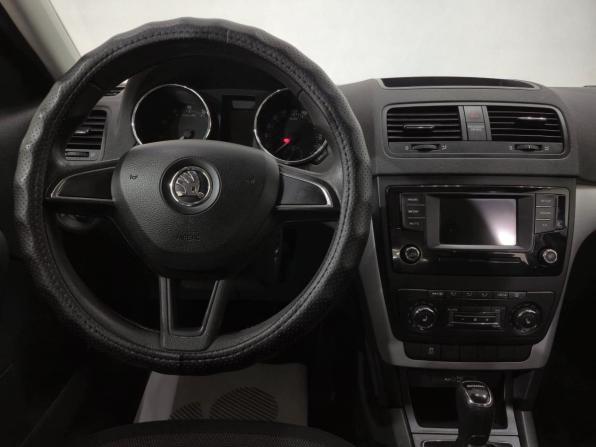 Skoda Yeti I Рестайлинг с пробегом 2017 года, цена 1 375 000 рублей, 194026 км, внедорожник, Автокод Объявления
