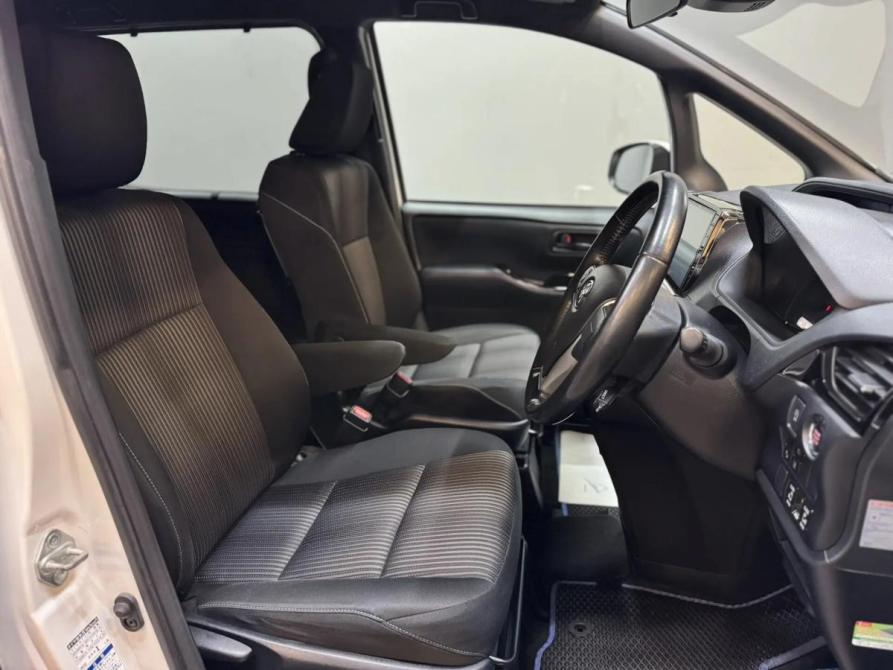 Toyota Noah III (R80) Рестайлинг Красноярск  - изображение 11