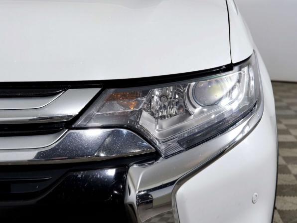 Mitsubishi Outlander III Рестайлинг 2 с пробегом 2017 года, цена 1 848 000 рублей, 130878 км, внедорожник, Автокод Объявления