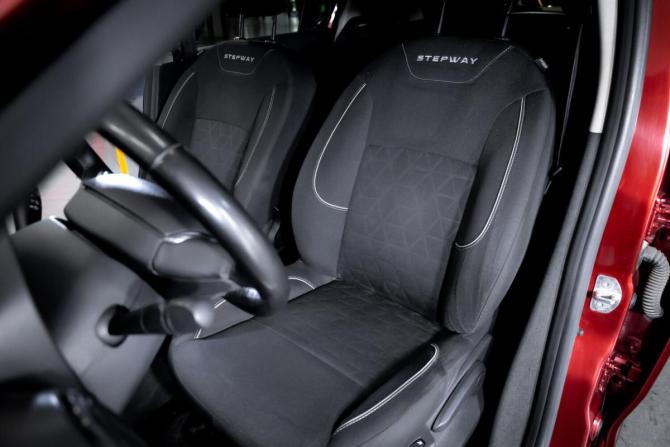Renault Sandero II Рестайлинг с пробегом 2020 года, цена 999 999 рублей, 90000 км, хэтчбек, Автокод Объявления