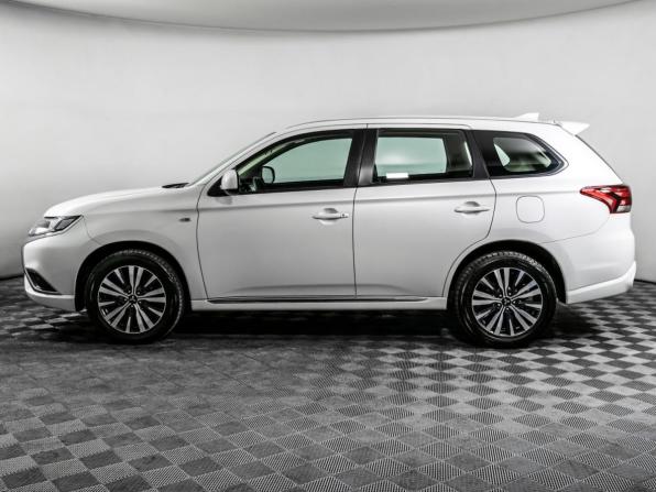 Mitsubishi Outlander III Рестайлинг 3 с пробегом 2022 года, цена 2 520 000 рублей, 22150 км, внедорожник, Автокод Объявления