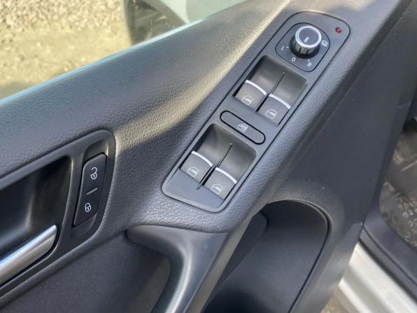 Volkswagen Tiguan I с пробегом 2011 года, цена 1 060 000 рублей, 231000 км, внедорожник, Автокод Объявления