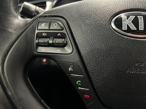 Kia Ceed II с пробегом 2012 года, цена 929 000 рублей, 150134 км, хэтчбек, Автокод Объявления
