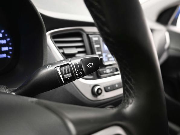 Hyundai Solaris II с пробегом 2018 года, цена 1 499 900 рублей, 94300 км, седан, Автокод Объявления
