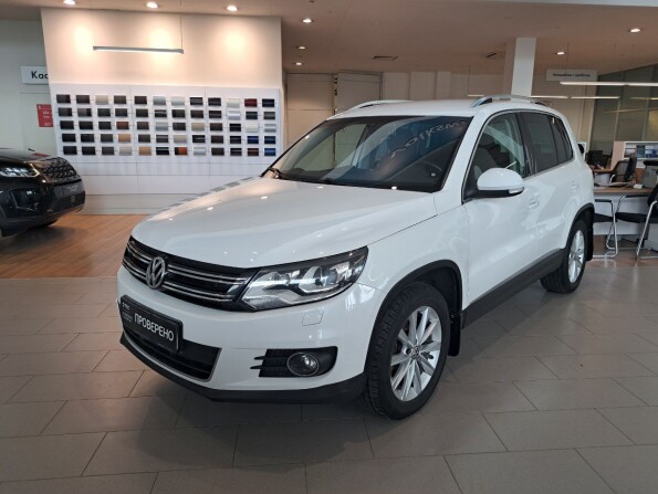 Volkswagen Tiguan i Рестайлинг 2012