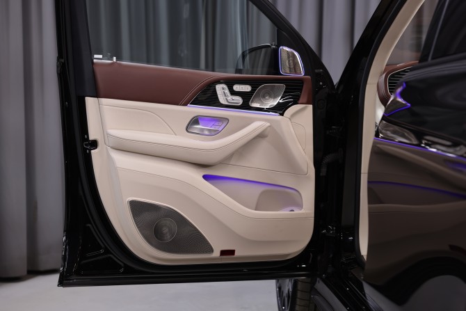 Новый Mercedes-Benz Maybach GLS I 2024 года, цена 39 000 000 рублей, внедорожник, Автокод Объявления