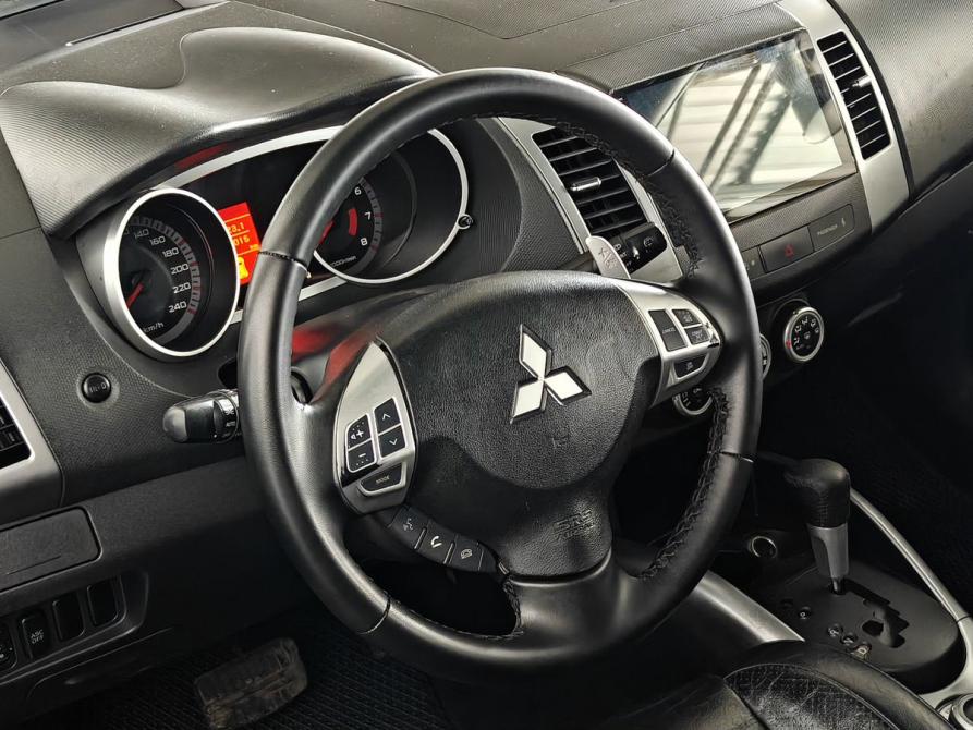 Mitsubishi Outlander II Москва  - изображение 13