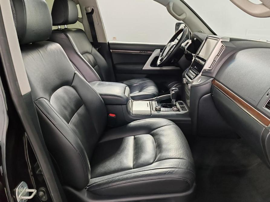 Toyota Land Cruiser 200 Series Рестайлинг 2 Москва  - изображение 21