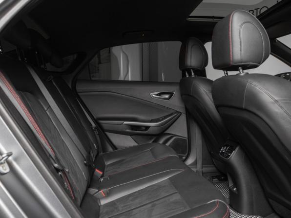 Hyundai Lafesta I Рестайлинг с пробегом 2023 года, цена 2 854 600 рублей, 24136 км, седан, Автокод Объявления