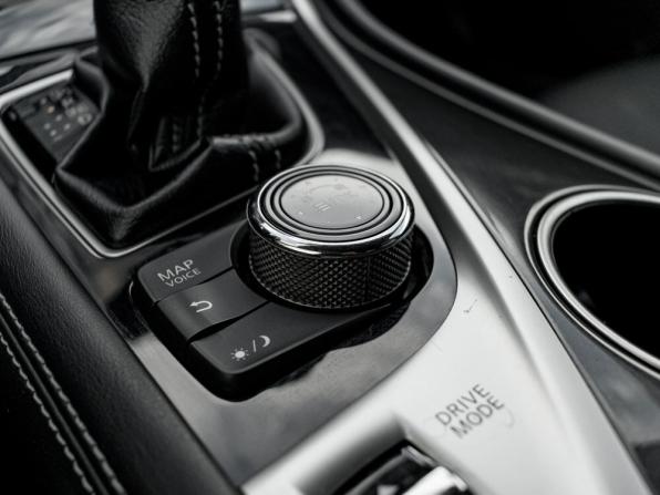 Infiniti Q50 I с пробегом 2015 года, цена 1 975 000 рублей, 114702 км, седан, Автокод Объявления