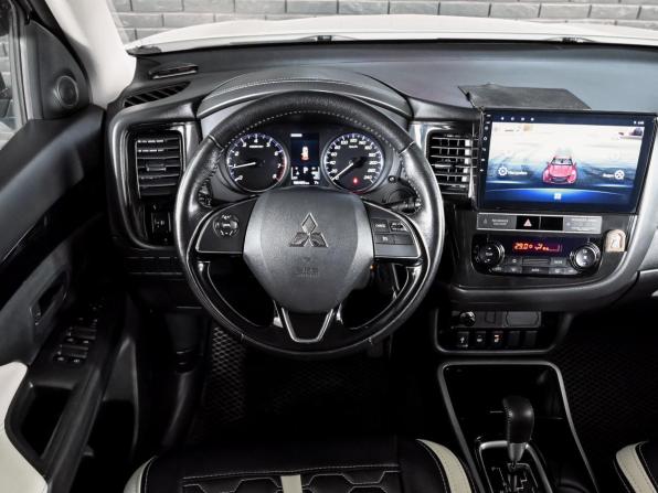 Mitsubishi Outlander III Рестайлинг 3 с пробегом 2019 года, цена 1 990 000 рублей, 189403 км, внедорожник, Автокод Объявления