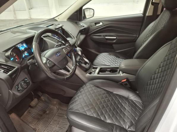 Ford Kuga II Рестайлинг с пробегом 2018 года, цена 1 480 000 рублей, 212689 км, внедорожник, Автокод Объявления