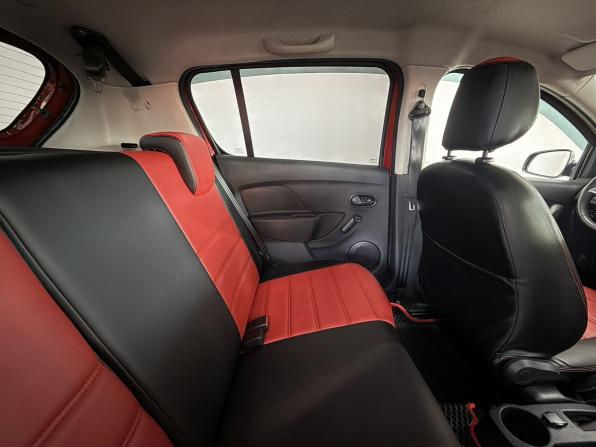 Renault Sandero II Рестайлинг с пробегом 2020 года, цена 1 130 000 рублей, 42674 км, хэтчбек, Автокод Объявления