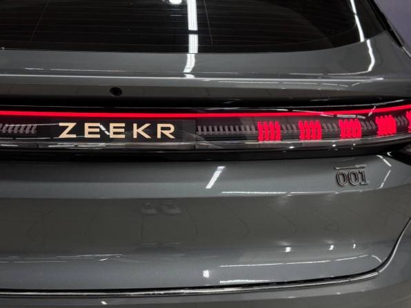 Zeekr 001 I с пробегом 2022 года, цена 5 299 000 рублей, 31000 км, лифтбек, Автокод Объявления
