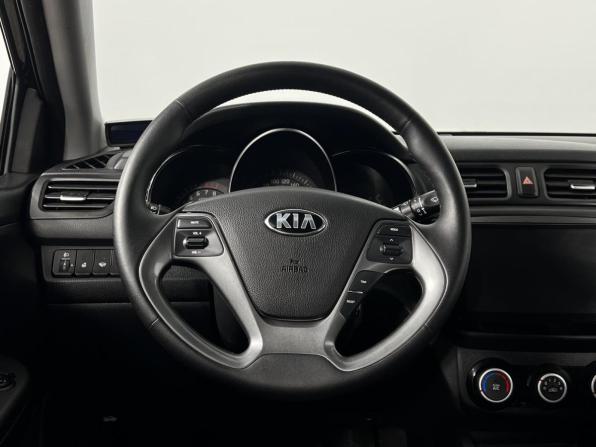 Kia Rio III Рестайлинг с пробегом 2017 года, цена 875 200 рублей, 184068 км, седан, Автокод Объявления