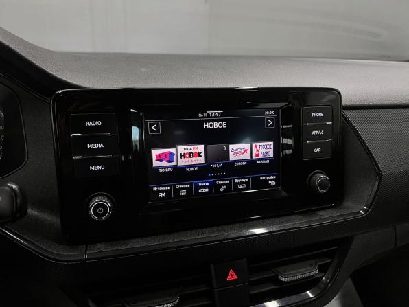 Volkswagen Polo VI с пробегом 2020 года, цена 1 645 000 рублей, 44882 км, лифтбек, Автокод Объявления