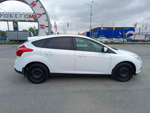 Ford Focus III Рестайлинг с пробегом 2015 года, цена 946 995 рублей, 145048 км, седан, Автокод Объявления