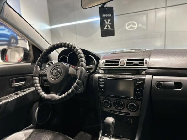 Mazda 3 I (BK) Рестайлинг с пробегом 2006 года, цена 650 000 рублей, 293000 км, седан, Автокод Объявления