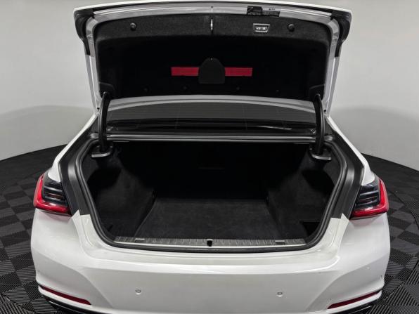 BMW 7 серии VI (G11/G12) Рестайлинг с пробегом 2021 года, цена 7 800 000 рублей, 49031 км, седан, Автокод Объявления