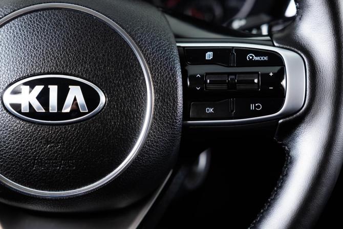 Kia K5 III с пробегом 2021 года, цена 1 999 000 рублей, 149000 км, седан, Автокод Объявления