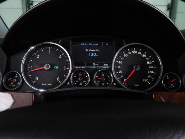 Volkswagen Touareg I Рестайлинг с пробегом 2008 года, цена 1 285 000 рублей, 345739 км, внедорожник, Автокод Объявления