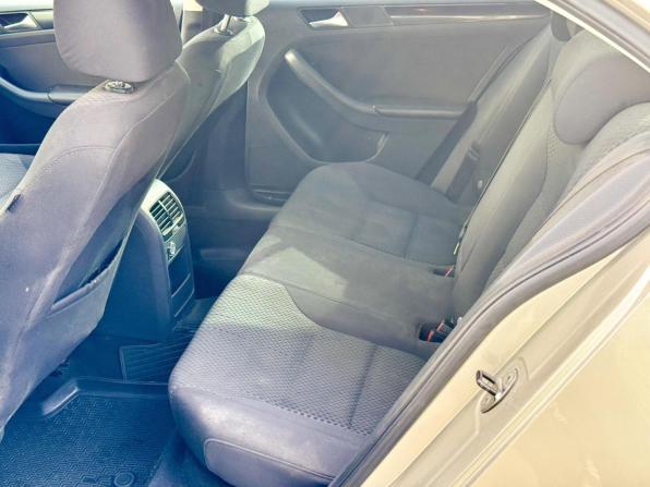 Volkswagen Jetta VI с пробегом 2012 года, цена 690 000 рублей, 271261 км, седан, Автокод Объявления