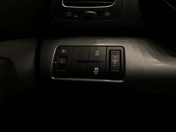 Kia Sorento II Рестайлинг с пробегом 2013 года, цена 1 699 000 рублей, 241511 км, внедорожник, Автокод Объявления