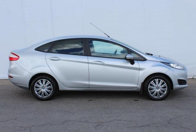 Ford Fiesta Mk6 Рестайлинг с пробегом 2015 года, цена 830 000 рублей, 154636 км, седан, Автокод Объявления